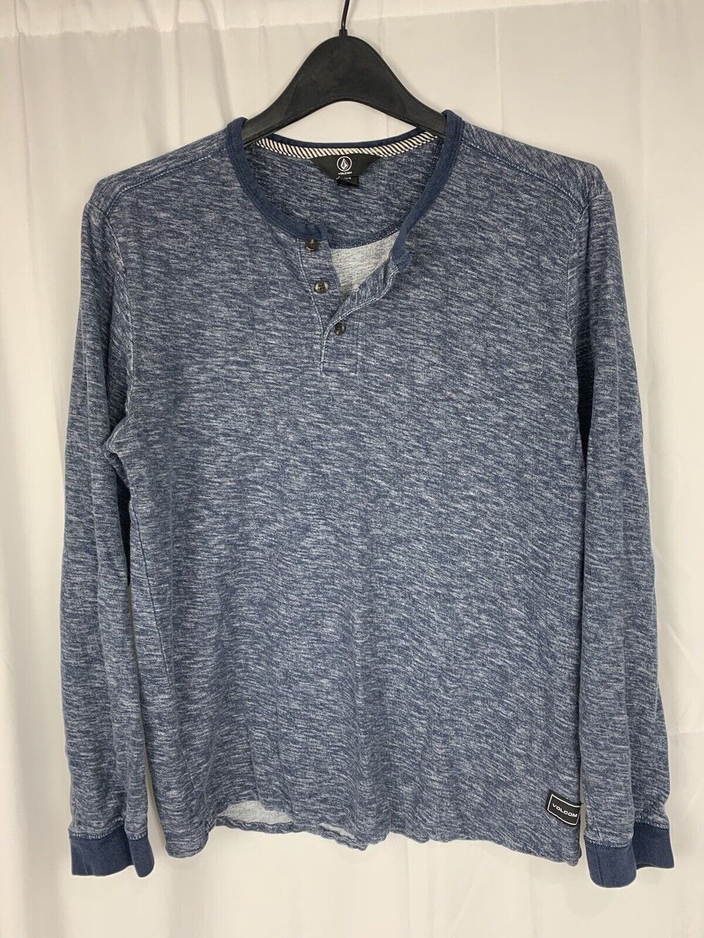 Volcom Henley Shirt Men Medium Blue Long Sleeve Pullover Button Logo Pocket Knit